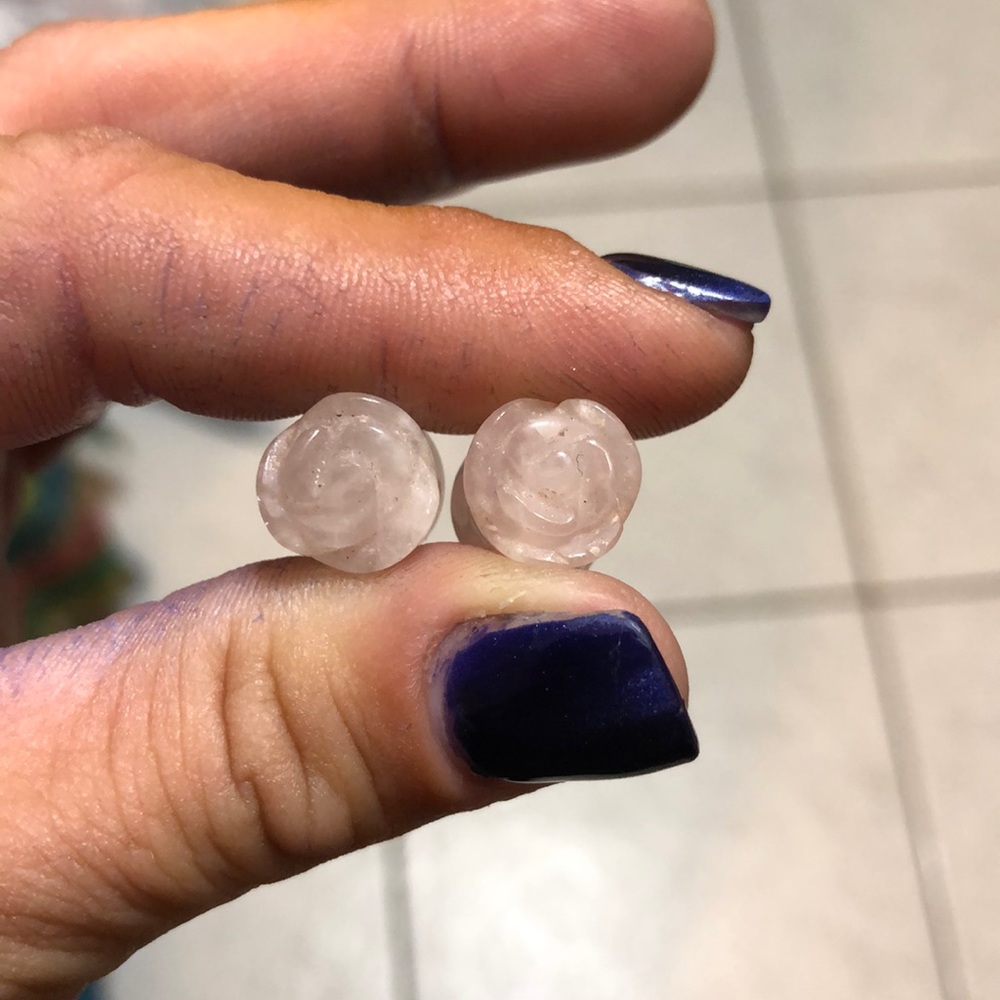 Pair of Rose Quartz Gauges Plugs 00g